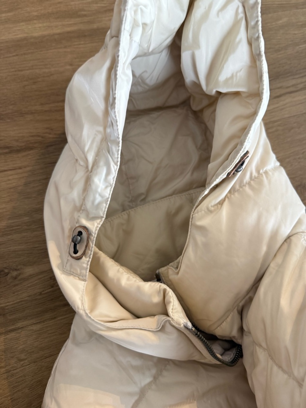 COACH - Cream Hooded Puffer Coat - Brand Unspecified - Picture 7 of 7